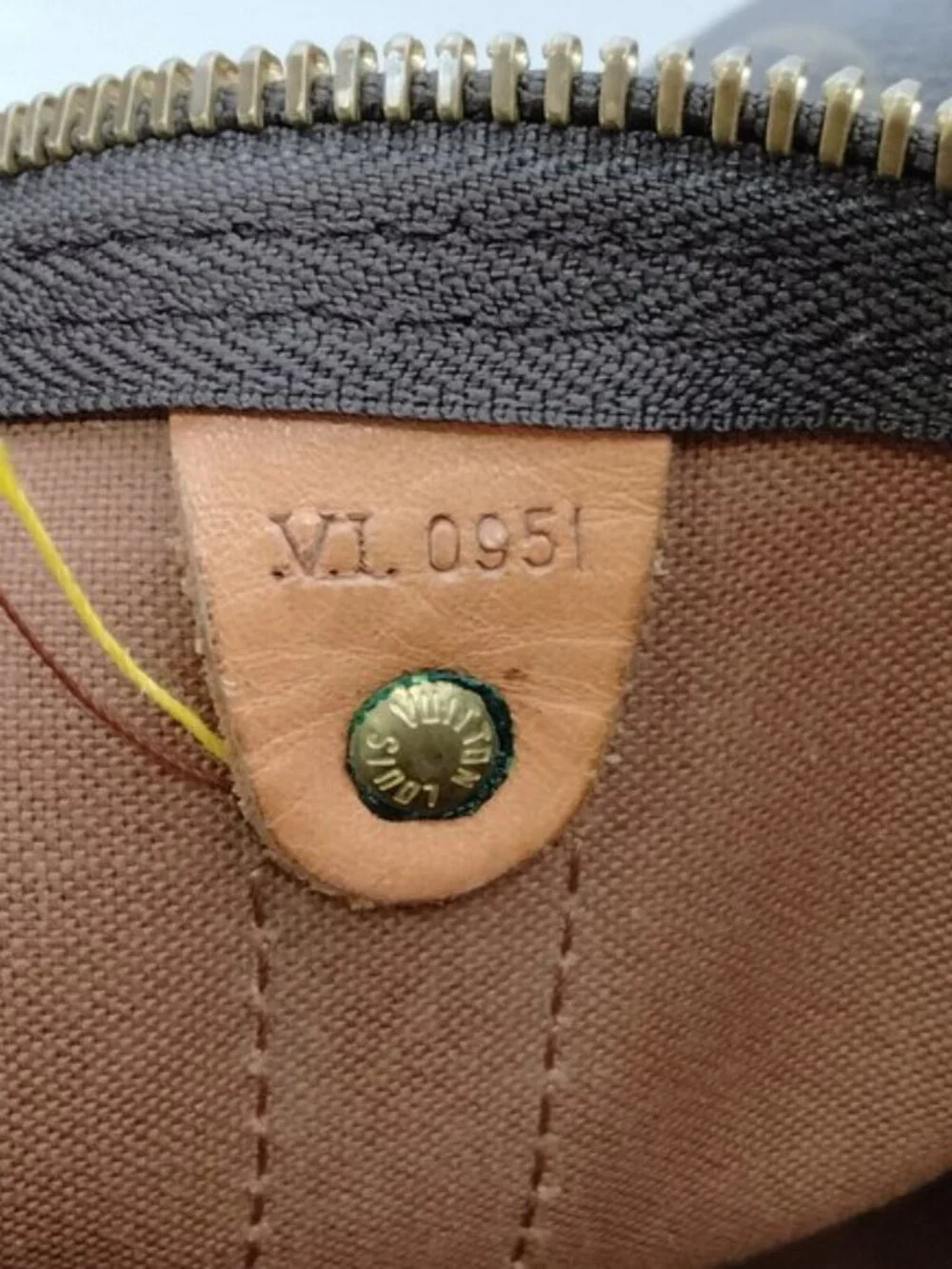LOUIS VUITTON KEEPALL 60 BANDOULIERE TRAVEL BAG MONOGRAM